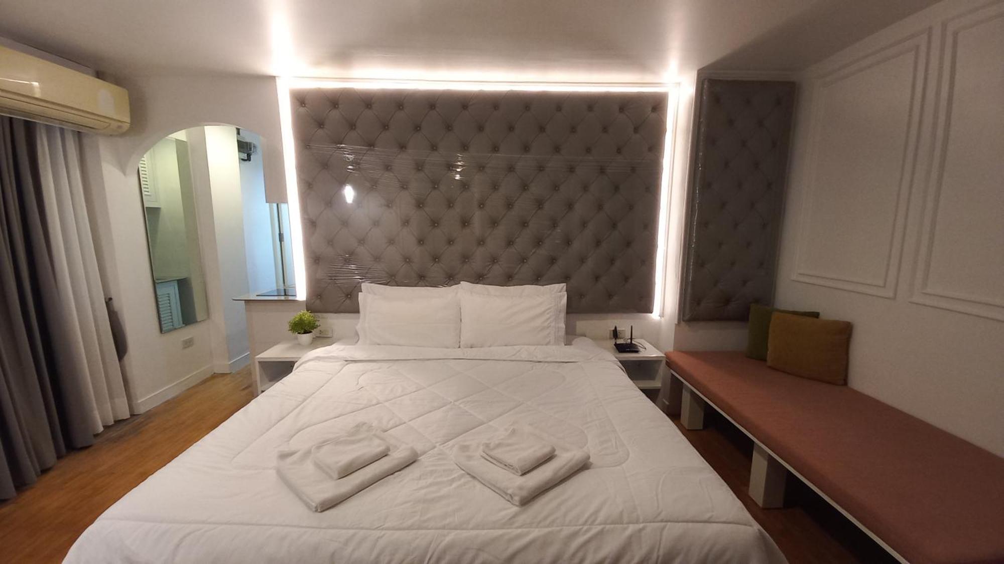 Apartment Panoramic View At Silom *