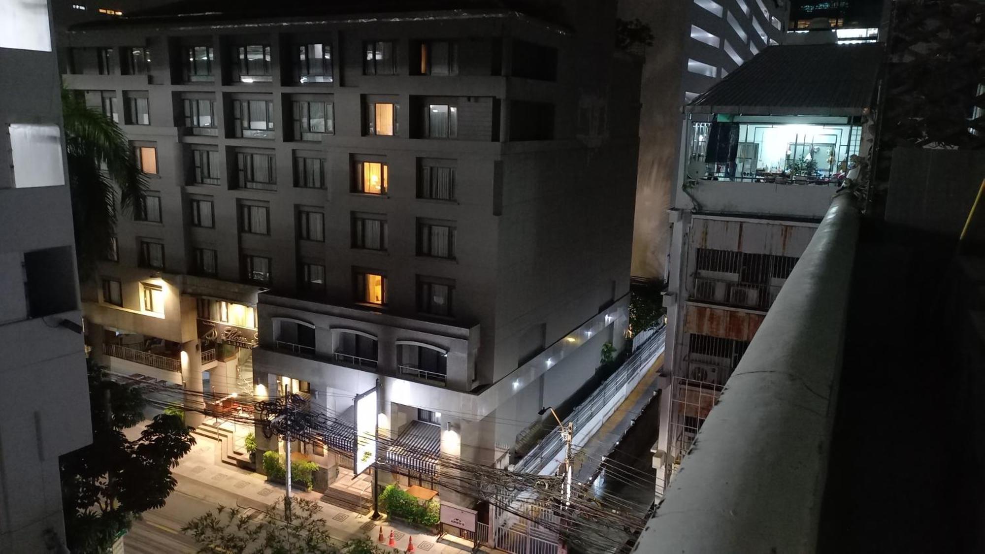 Panoramic View At Silom Apartment